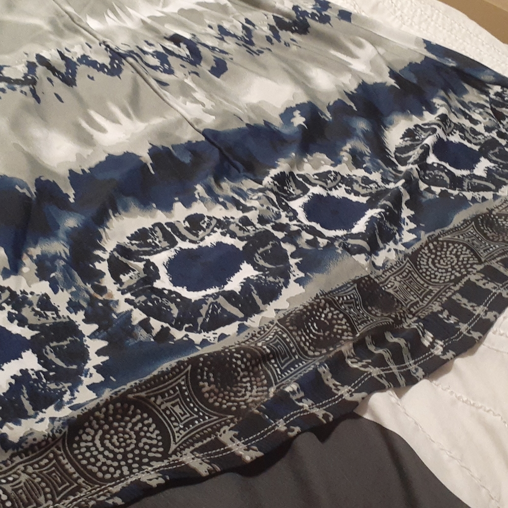 Dress - Picture 9 of 16